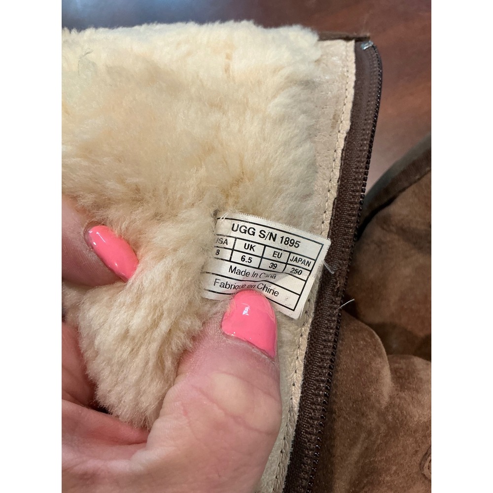 UGG Retro Cargo 1895 Size 8 Brown Suede Sheepskin Lining Side Pocket Buckle Zip - Picture 5 of 14